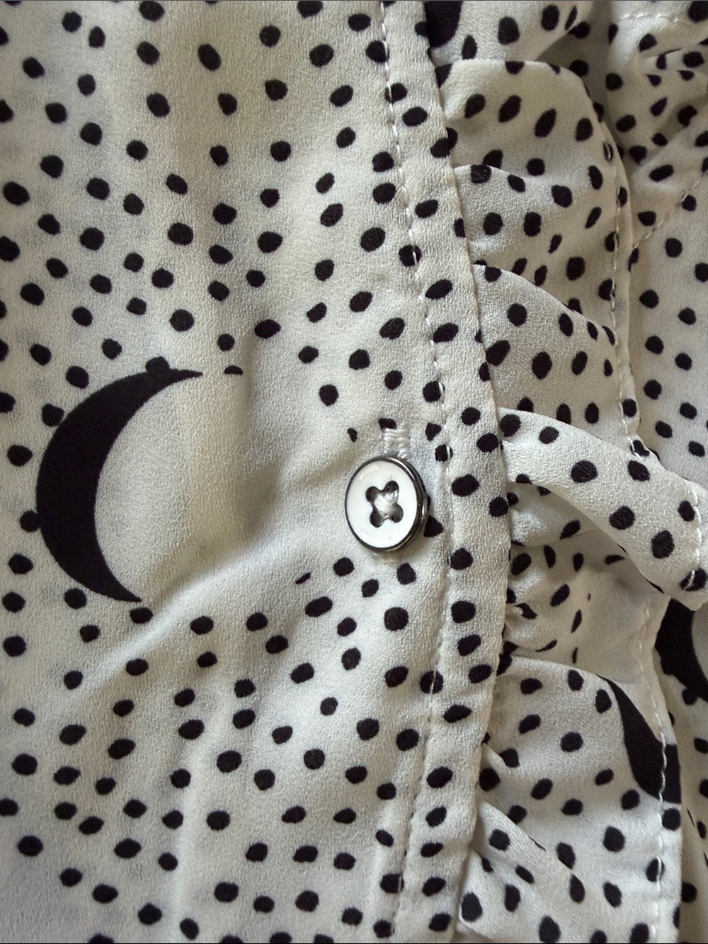 CAbi Black Moon & Dot Sleeveless Button Blouse - White & Black - Picture 4 of 5